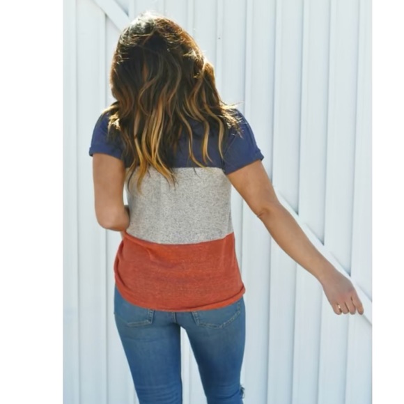 Color Block Dolman Side Front Twist Tunic Tee! - Picture 8 of 11